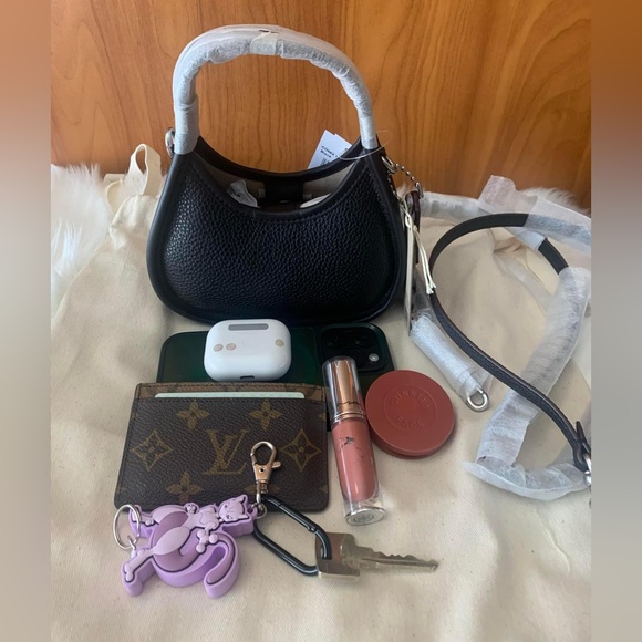 BNWT Mini COACH Black Bag 🖤🖤🖤 - Picture 3 of 16